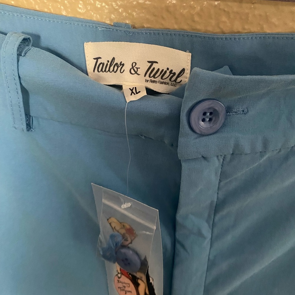 NWT Tatyana Tailor & Twirl Capri Pants - Picture 5 of 8